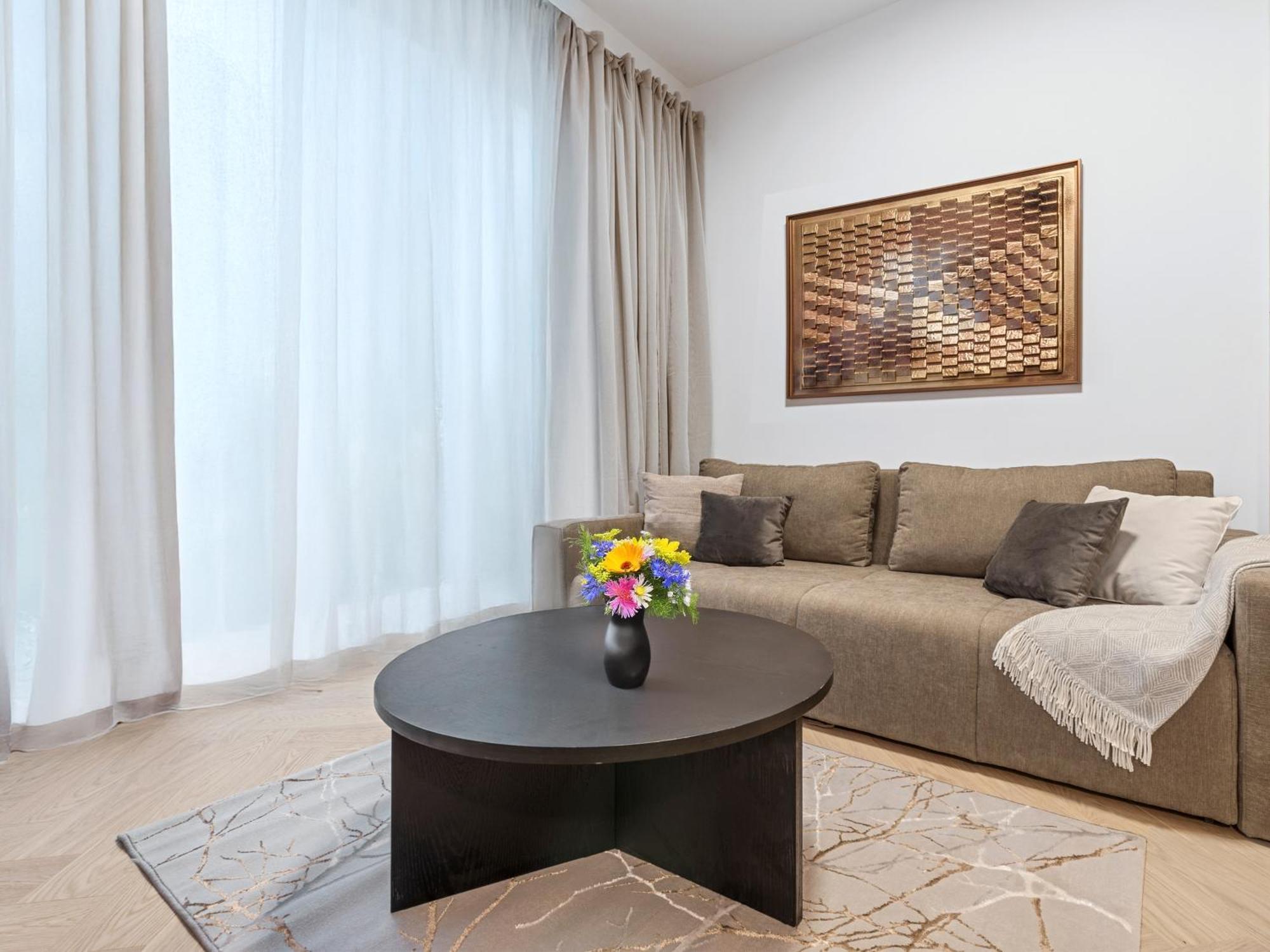 וינה Gt7 Apartments District 9 - Managed By Sky9 Apartments מראה חיצוני תמונה