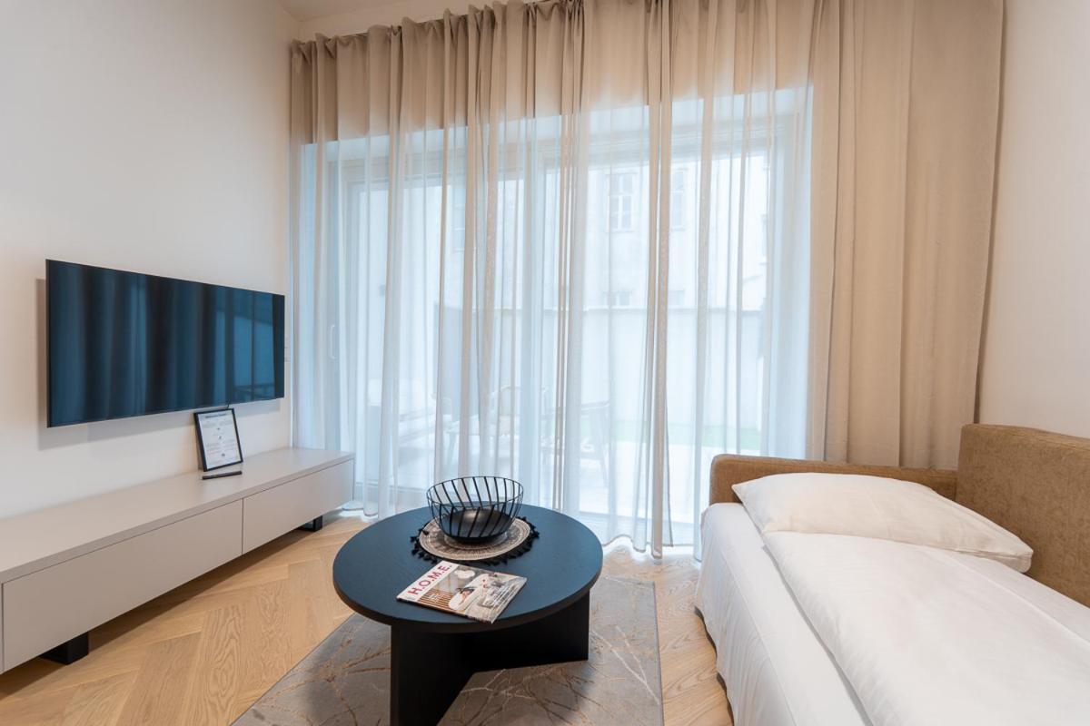 וינה Gt7 Apartments District 9 - Managed By Sky9 Apartments מראה חיצוני תמונה